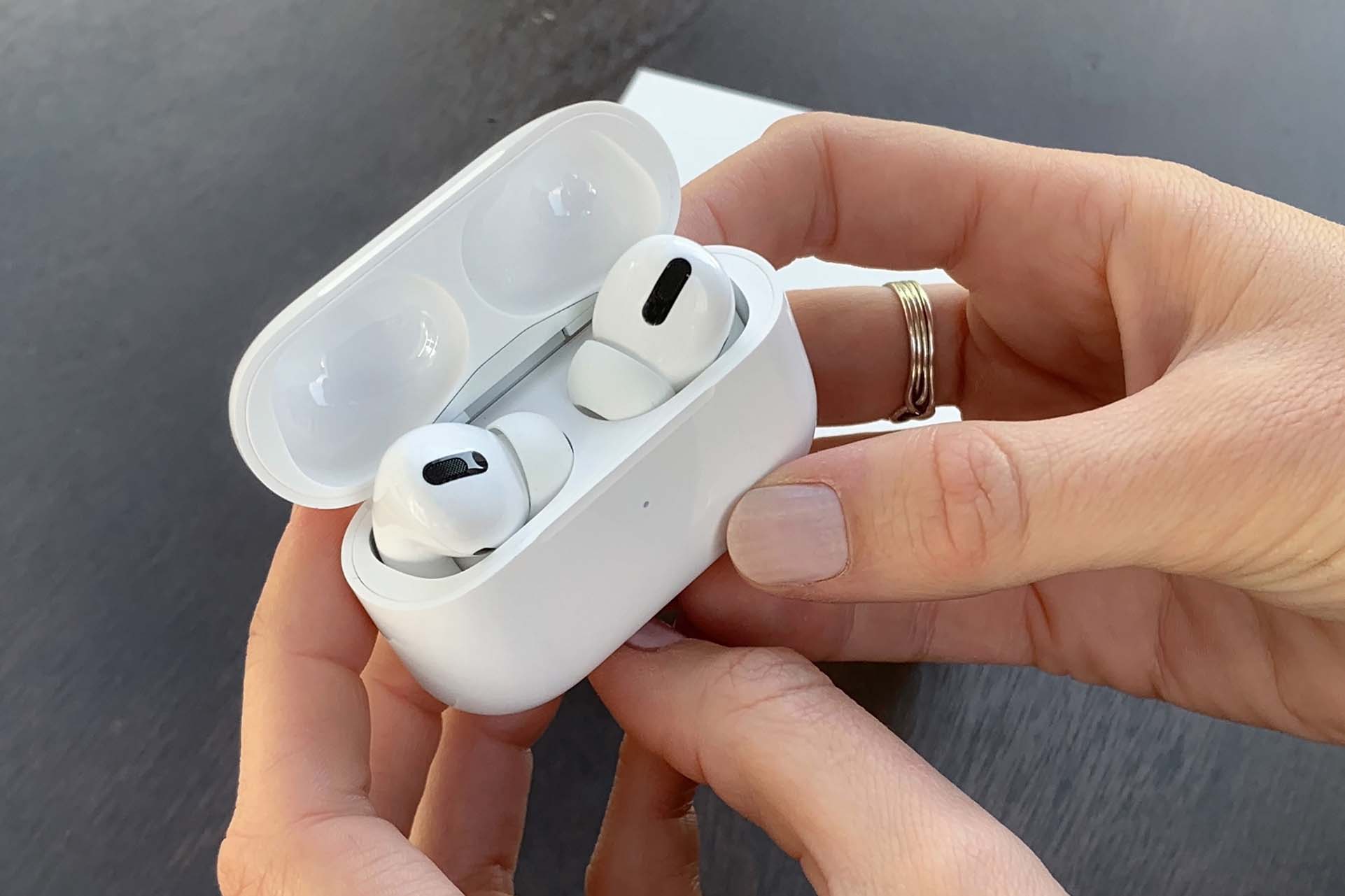 You are currently viewing Apple’s Overhauled AirPods Pro May Support Fitness Tracking