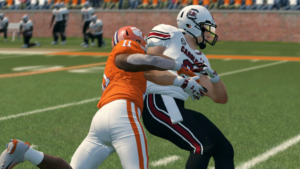 How To Play NCAA Football 14 On Xbox 360